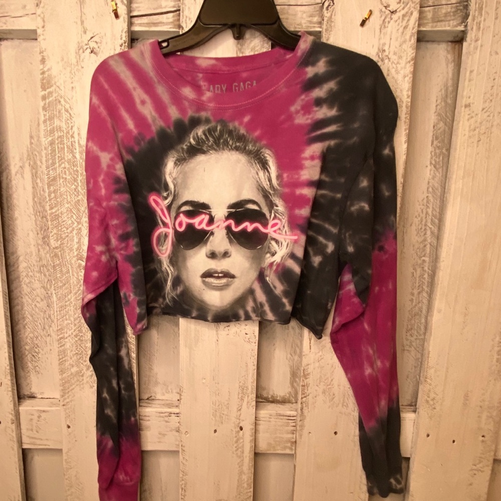Crop top - Picture 2 of 4
